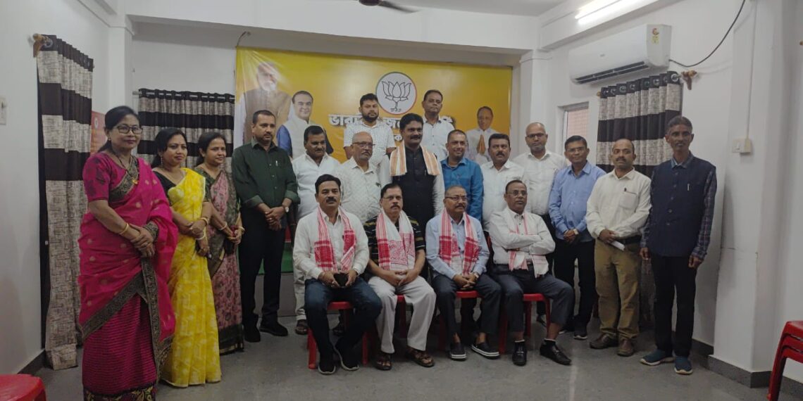 বিজেপির কাছাড় কমিটি গঠিত, কোন সূত্রে রফা ?