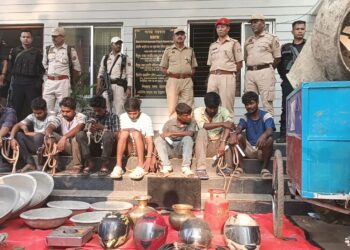 শিলচরে মহিলা ও দুই জুয়েলারি মালিক সহ ধৃত  চোরচক্রের ১২