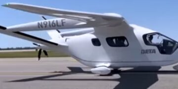 সফল বিশ্বের প্রথম বৈদ্যুতিক বিমানের ট্রায়াল রান