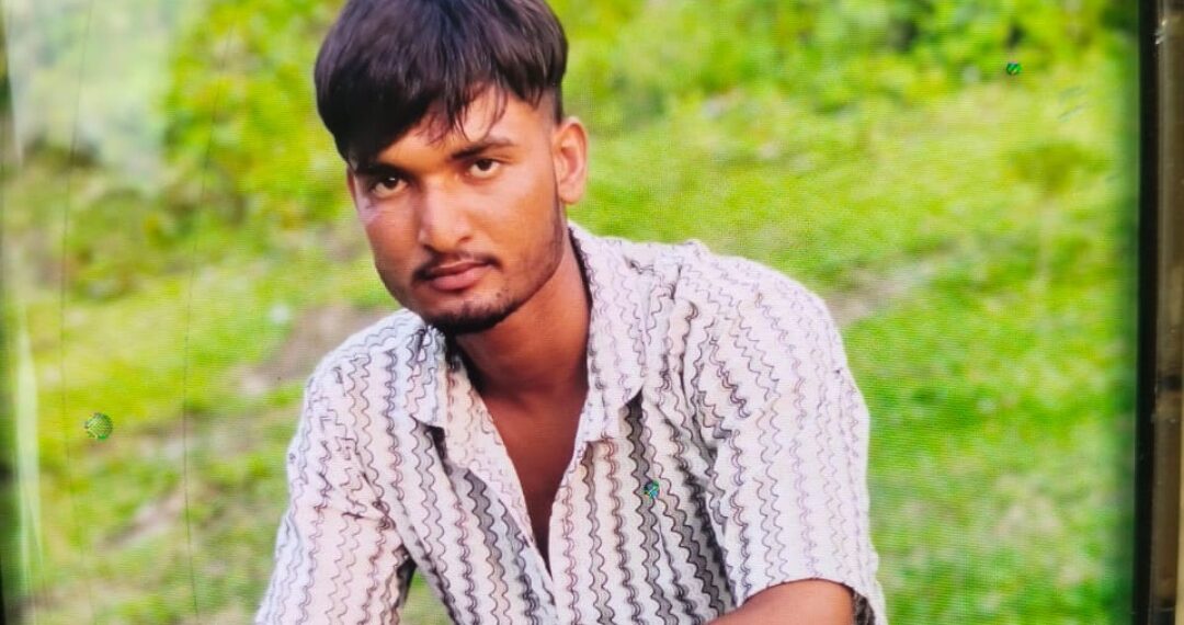 হাইভোল্টেজ লাইনে কাজ করতে গিয়ে বিদ্যুৎস্পৃষ্ট হয়ে মৃত নির্মাণ সংস্থার কর্মী