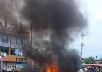 দশমীর সকালে মেহেরপুরে ভয়াবহ সড়ক দুর্ঘটনা, হত এক