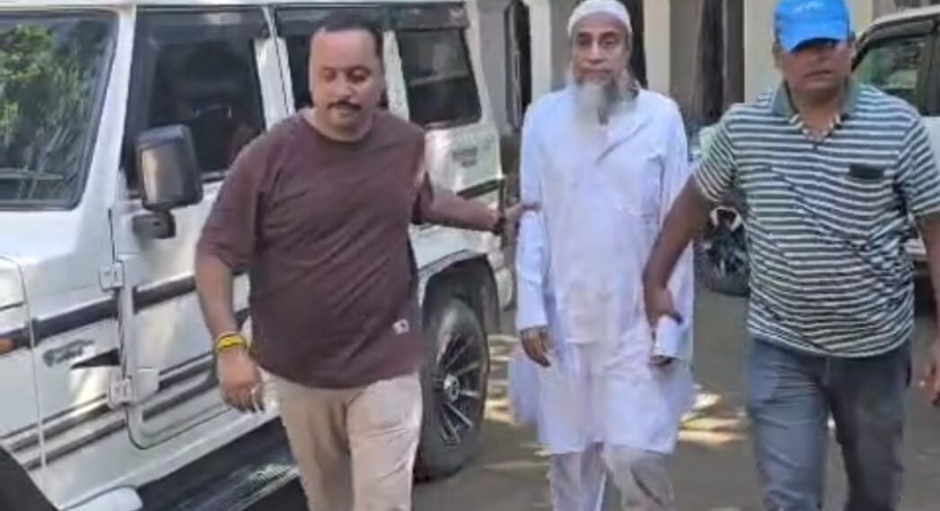 দিল্লি বিস্ফোরণ নিয়ে বিতর্কিত মন্তব্য, রংপুর থেকে আটক শিক্ষক