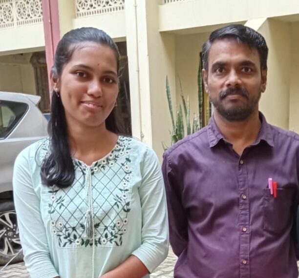 এডভান্স বাংলায় রাজ্যসেরা শিলচরের বৈশালী হতে চায় শিক্ষক